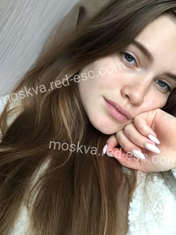 Лора — Москва
