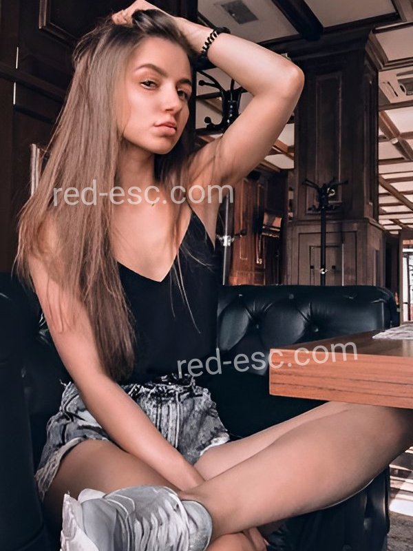 Юля — Москва