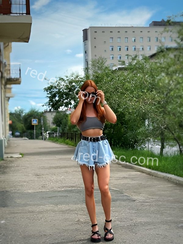 Юля — Москва